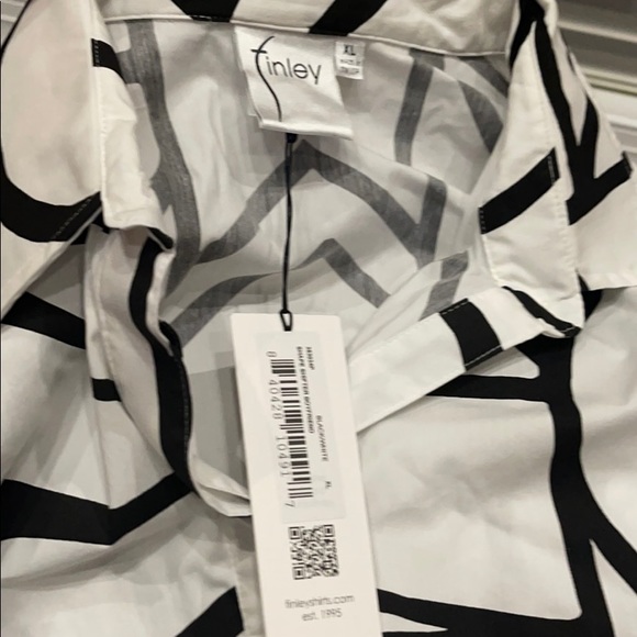 WOMENS XL BUTTON DOWN BRAND NEW - Picture 3 of 3